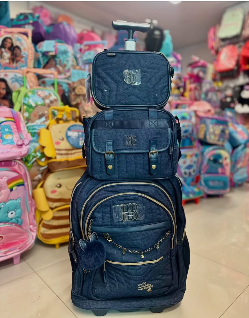 Kit escolar (mochila, lancheira, estojo) 015