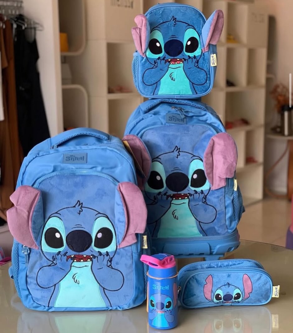 Kit escolar (mochila, lancheira, estojo e garrafinha) 010