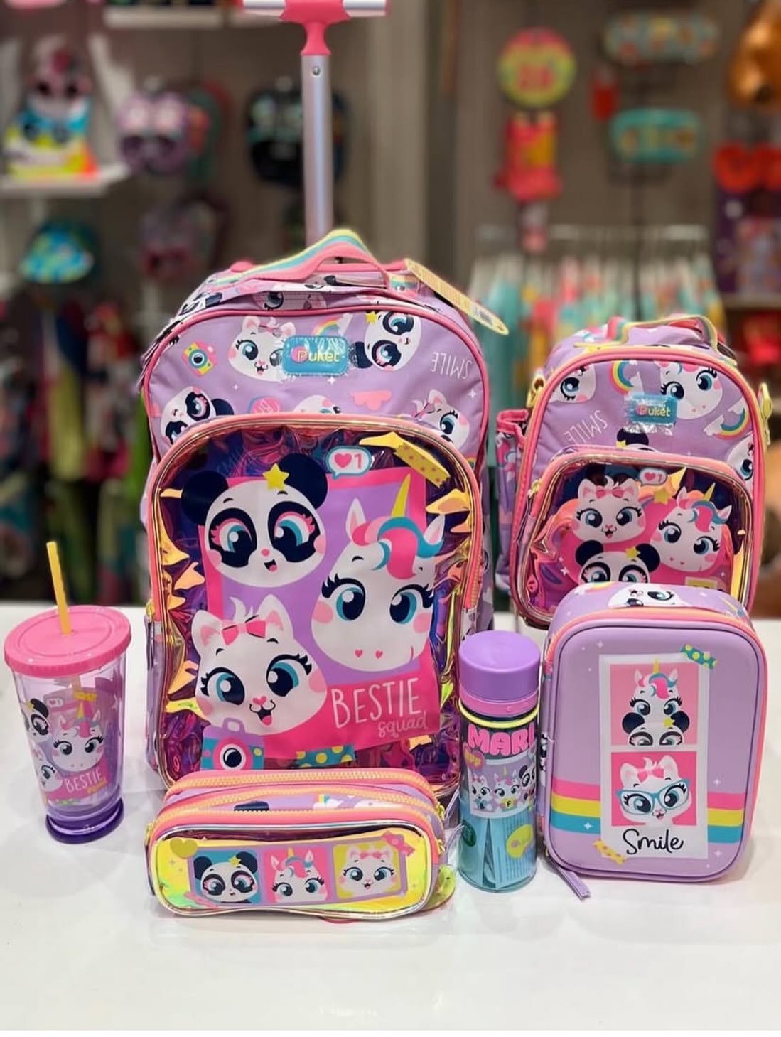 Kit escolar (mochila, lancheira, estojo e garrafinha) 025