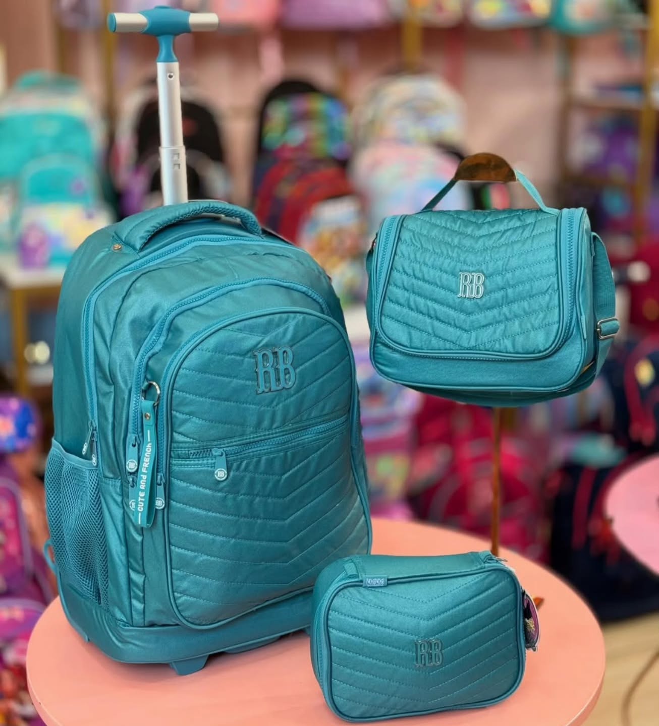 Kit escolar (mochila, lancheira, estojo) 004